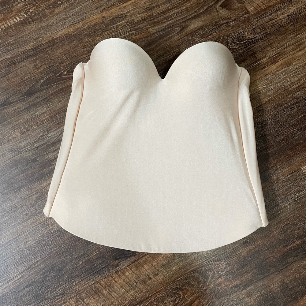 NWT Victoria’s Secret shapewear corset 36B new!